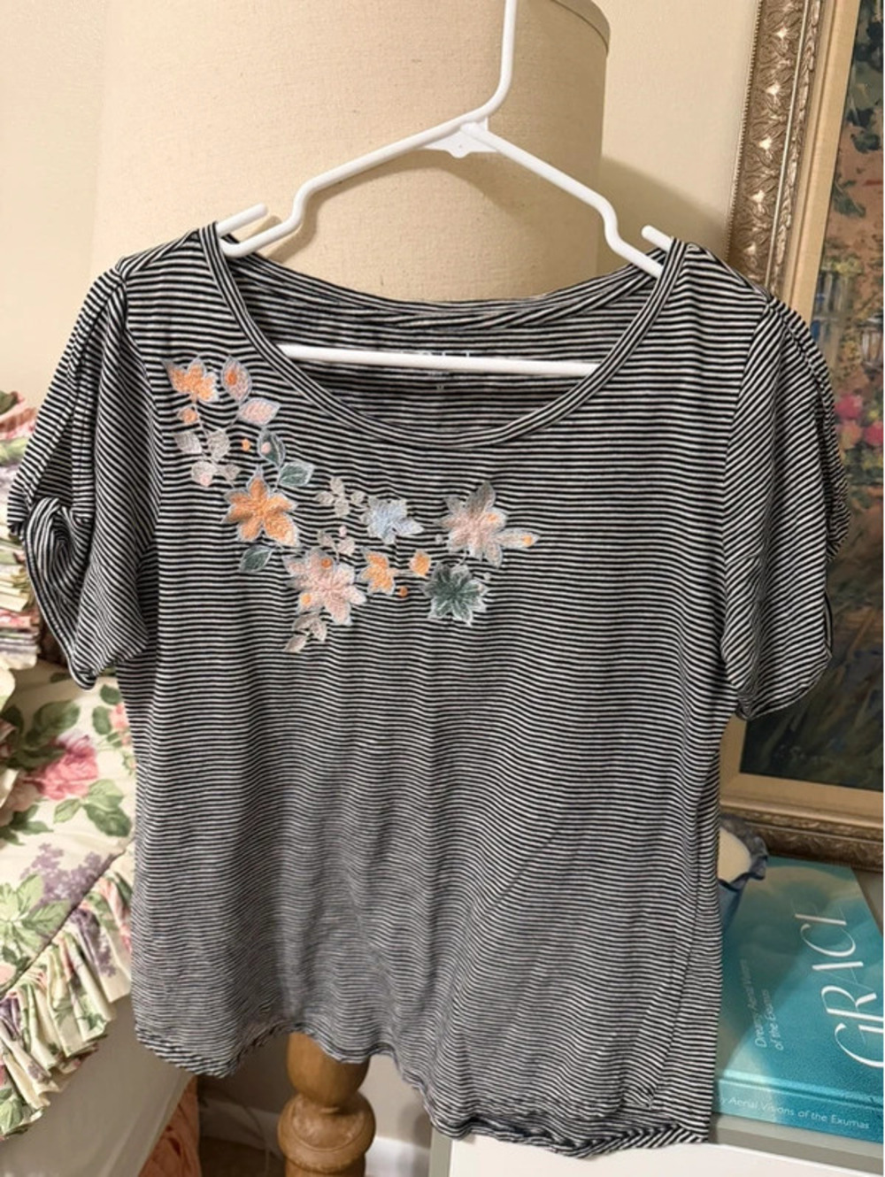 LOFT Embroidered Floral Striped Top Twist Sleeve Cottagecore Tee 100% Cotton